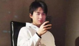 男明星遭女网红爆料视频,男明星被女网红爆料视频引发热议