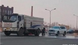 长春爆料环卫车视频最新,惊人一幕引发网友热议