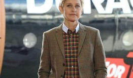 美国主持人爆料新闻视频